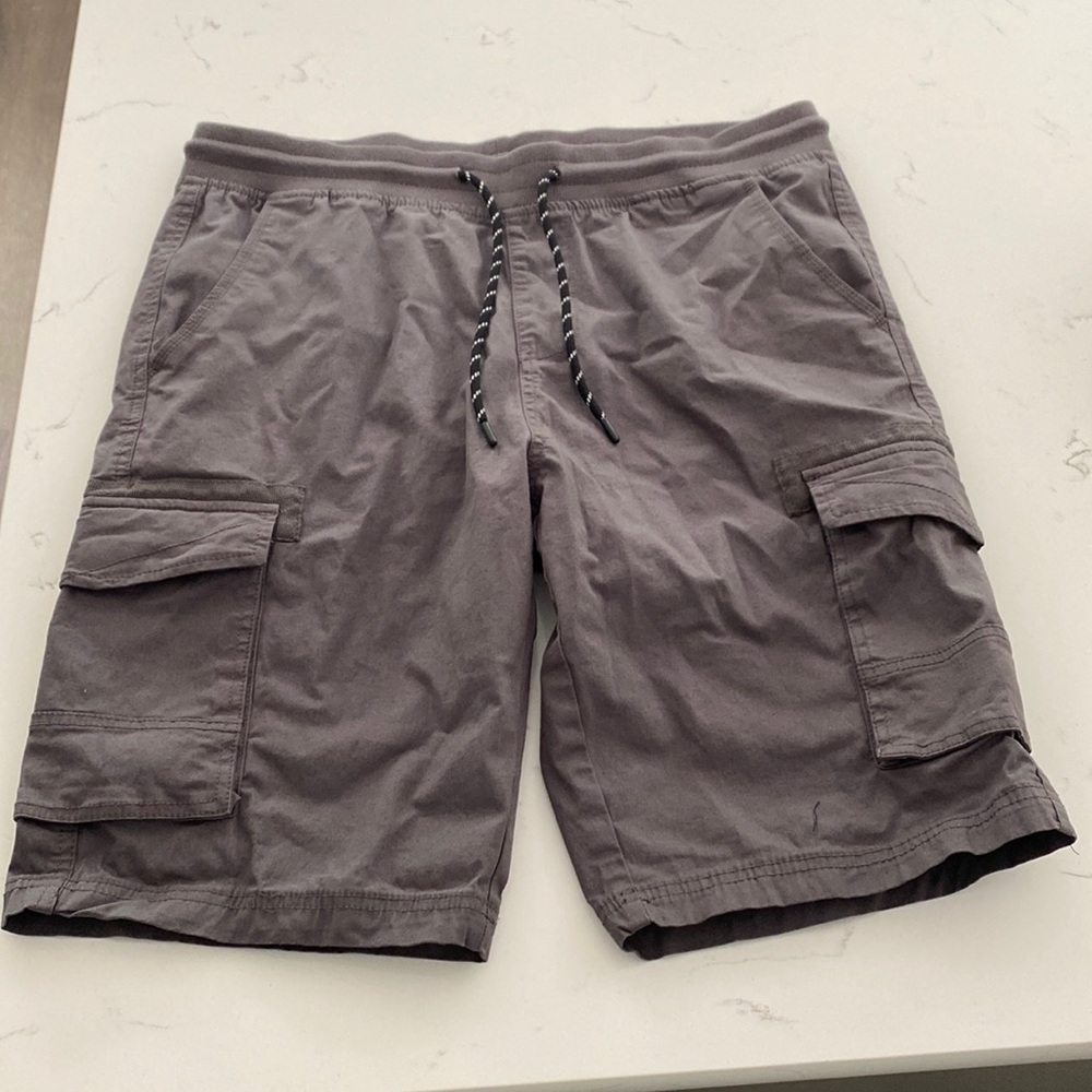 Men’s cargo shorts